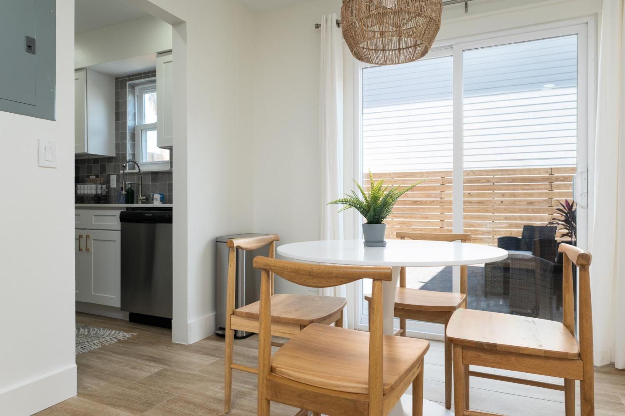Be A Nomad 2 Bedroom Close To The Beach Джэксонвилл-Бич Экстерьер фото